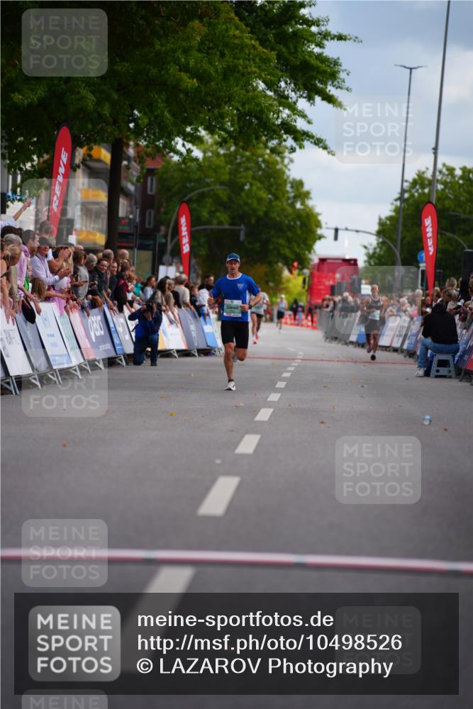 20.09.2026 - PSD Bank Halbmarathon LAZAROV Photography http://msf.ph/oto/10498526 20.09.2026 11:21:35 Ziel  meine-sportfotos.de