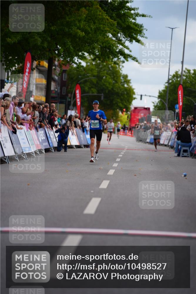 20.09.2026 - PSD Bank Halbmarathon LAZAROV Photography http://msf.ph/oto/10498527 20.09.2026 11:21:36 Ziel  meine-sportfotos.de