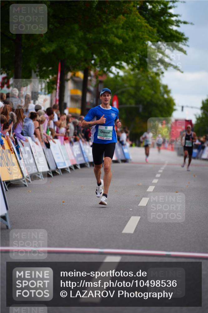 20.09.2026 - PSD Bank Halbmarathon LAZAROV Photography http://msf.ph/oto/10498536 20.09.2026 11:21:39 Ziel 1762 meine-sportfotos.de