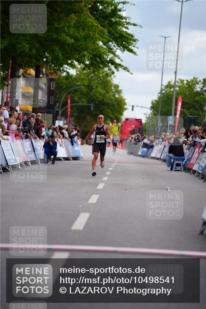 20.09.2026 - PSD Bank Halbmarathon LAZAROV Photography http://msf.ph/oto/10498541 20.09.2026 11:21:42 Ziel 1762 meine-sportfotos.de
