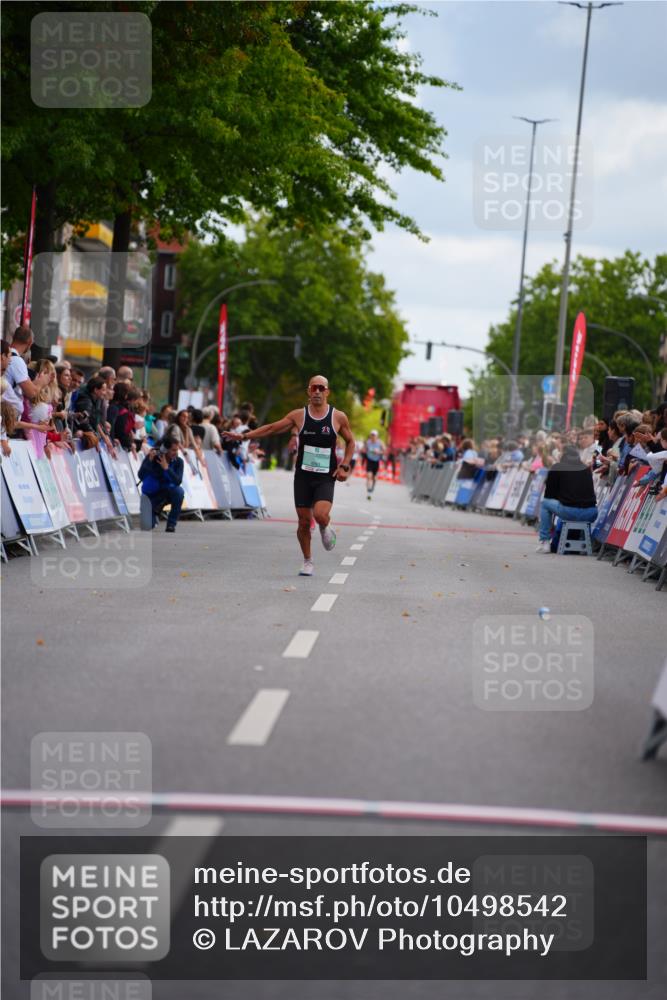 20.09.2026 - PSD Bank Halbmarathon LAZAROV Photography http://msf.ph/oto/10498542 20.09.2026 11:21:42 Ziel 1762 meine-sportfotos.de