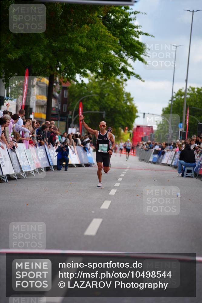 20.09.2026 - PSD Bank Halbmarathon LAZAROV Photography http://msf.ph/oto/10498544 20.09.2026 11:21:43 Ziel 1762, 4763 meine-sportfotos.de