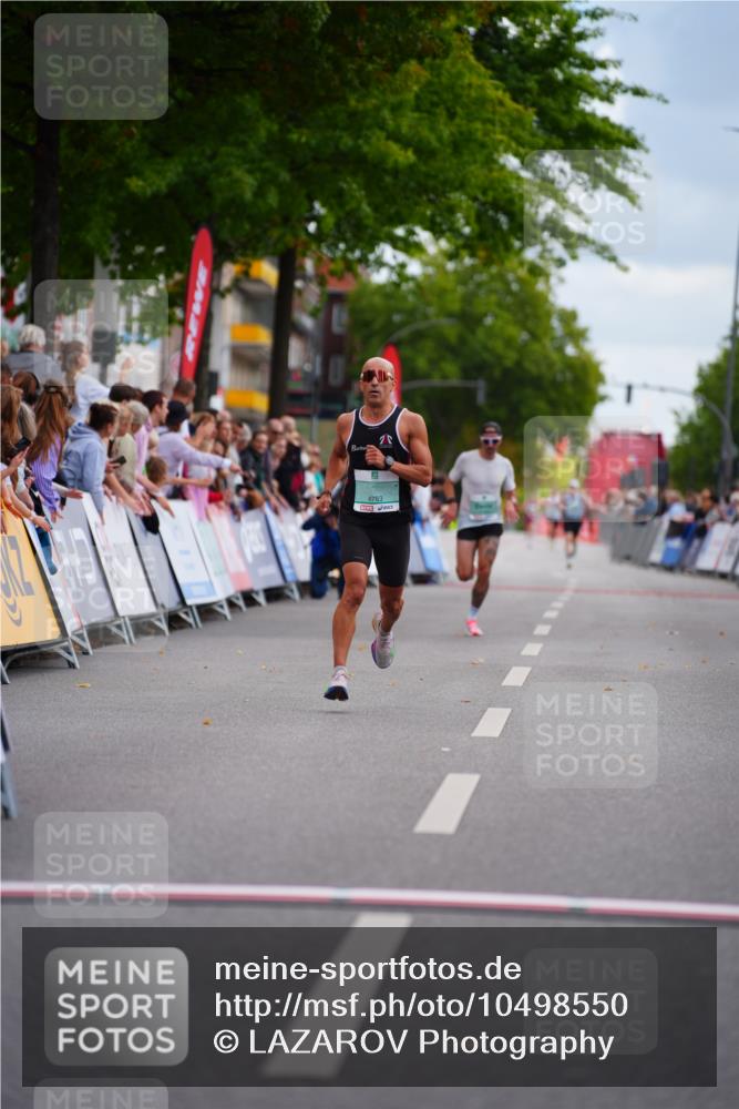 20.09.2026 - PSD Bank Halbmarathon LAZAROV Photography http://msf.ph/oto/10498550 20.09.2026 11:21:45 Ziel 1762, 4763 meine-sportfotos.de
