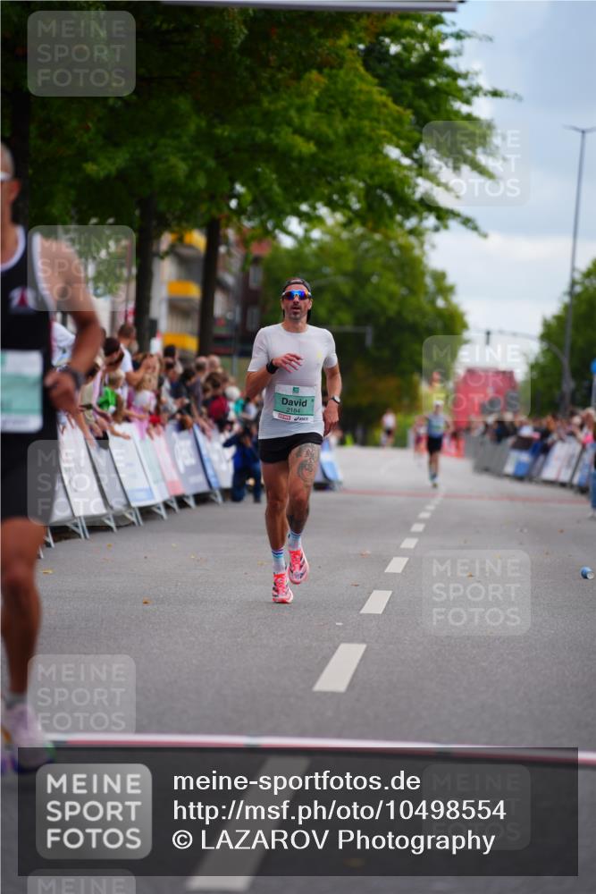 20.09.2026 - PSD Bank Halbmarathon LAZAROV Photography http://msf.ph/oto/10498554 20.09.2026 11:21:48 Ziel 1762, 2184, 4763 meine-sportfotos.de
