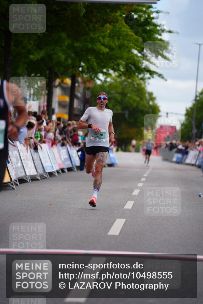 20.09.2026 - PSD Bank Halbmarathon LAZAROV Photography http://msf.ph/oto/10498555 20.09.2026 11:21:48 Ziel 1762, 2184, 4763 meine-sportfotos.de