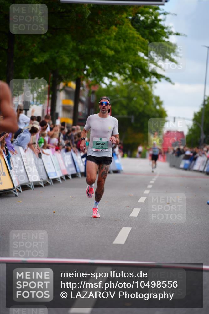 20.09.2026 - PSD Bank Halbmarathon LAZAROV Photography http://msf.ph/oto/10498556 20.09.2026 11:21:48 Ziel 1762, 2184, 4763 meine-sportfotos.de