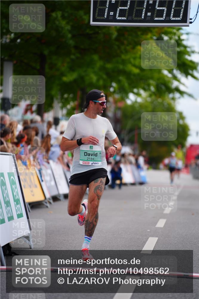 20.09.2026 - PSD Bank Halbmarathon LAZAROV Photography http://msf.ph/oto/10498562 20.09.2026 11:21:50 Ziel 2184, 4763 meine-sportfotos.de