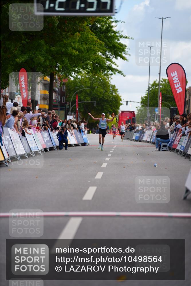20.09.2026 - PSD Bank Halbmarathon LAZAROV Photography http://msf.ph/oto/10498564 20.09.2026 11:21:53 Ziel 2184, 4763 meine-sportfotos.de