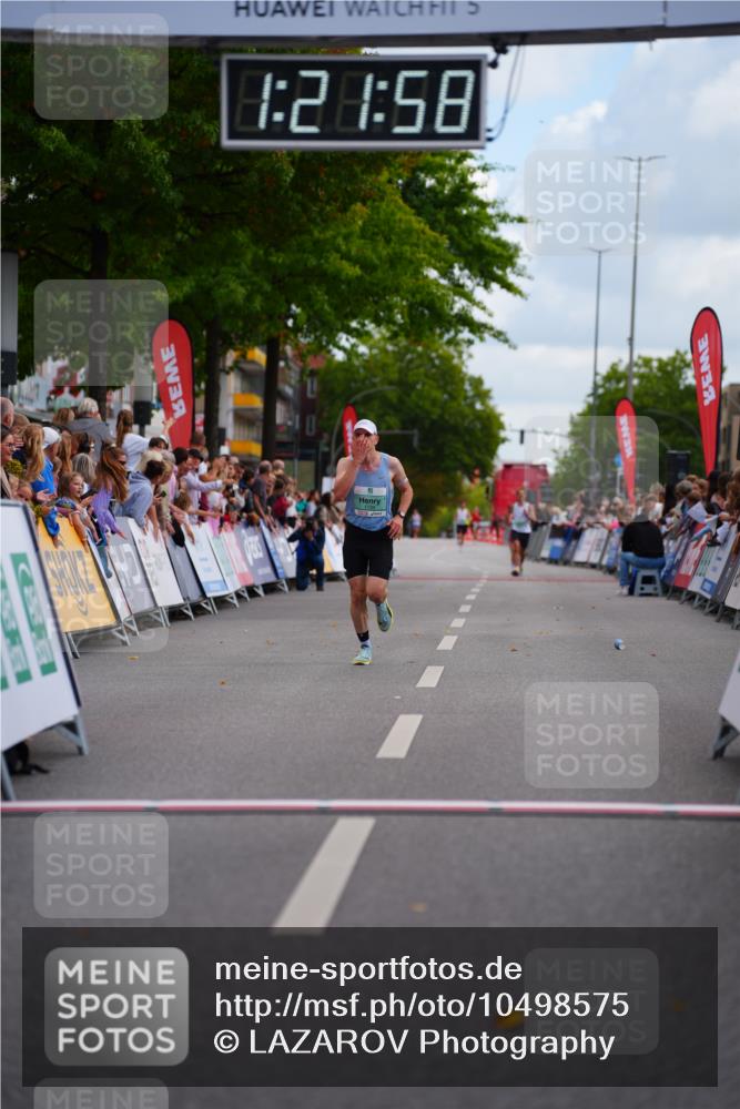 20.09.2026 - PSD Bank Halbmarathon LAZAROV Photography http://msf.ph/oto/10498575 20.09.2026 11:21:58 Ziel 1139, 2184 meine-sportfotos.de