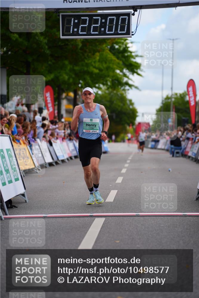 20.09.2026 - PSD Bank Halbmarathon LAZAROV Photography http://msf.ph/oto/10498577 20.09.2026 11:22:00 Ziel 1139 meine-sportfotos.de
