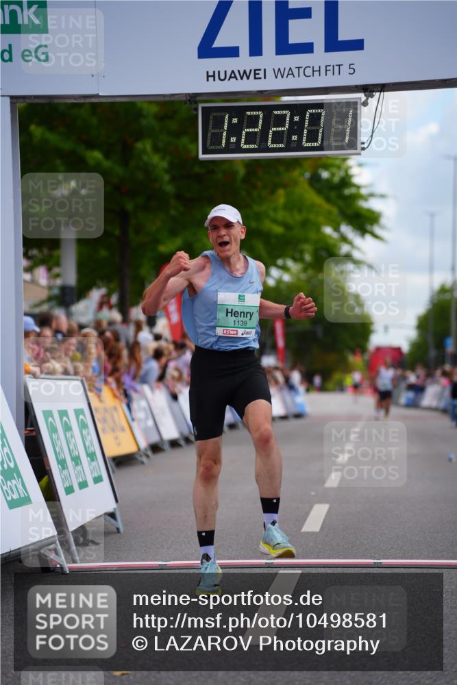 20.09.2026 - PSD Bank Halbmarathon LAZAROV Photography http://msf.ph/oto/10498581 20.09.2026 11:22:00 Ziel 1139 meine-sportfotos.de