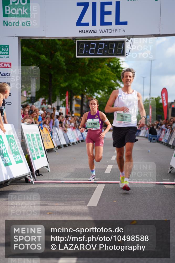 20.09.2026 - PSD Bank Halbmarathon LAZAROV Photography http://msf.ph/oto/10498588 20.09.2026 11:22:10 Ziel 1899, 3995 meine-sportfotos.de