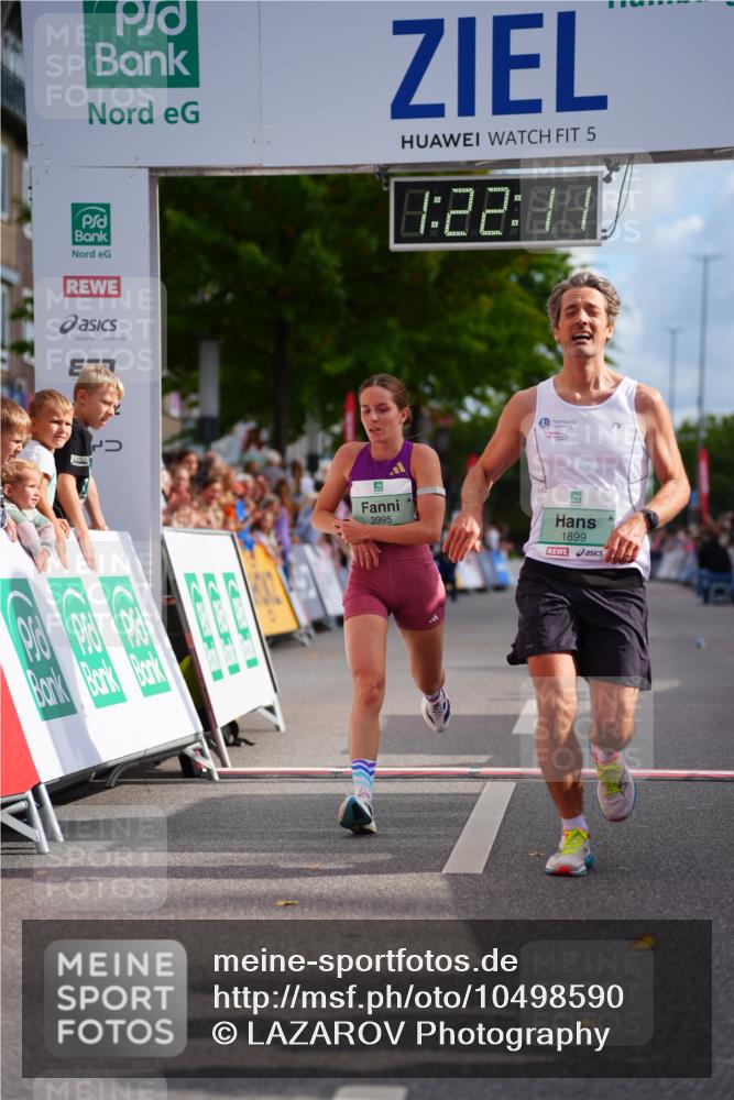 20.09.2026 - PSD Bank Halbmarathon LAZAROV Photography http://msf.ph/oto/10498590 20.09.2026 11:22:11 Ziel 1899, 3995 meine-sportfotos.de