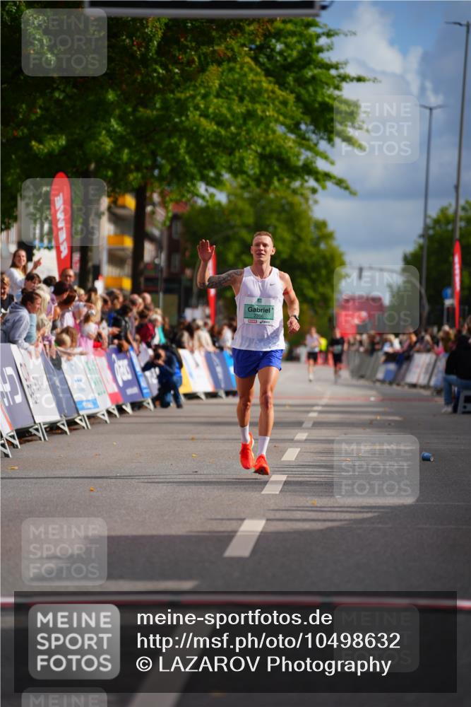 20.09.2026 - PSD Bank Halbmarathon LAZAROV Photography http://msf.ph/oto/10498632 20.09.2026 11:22:39 Ziel 2417 meine-sportfotos.de