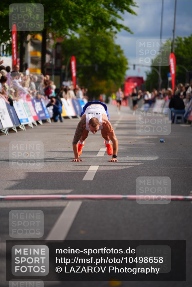 20.09.2026 - PSD Bank Halbmarathon LAZAROV Photography http://msf.ph/oto/10498658 20.09.2026 11:22:41 Ziel 2356 meine-sportfotos.de