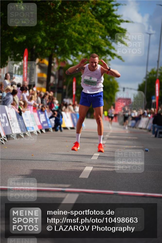 20.09.2026 - PSD Bank Halbmarathon LAZAROV Photography http://msf.ph/oto/10498663 20.09.2026 11:22:42 Ziel 2356 meine-sportfotos.de
