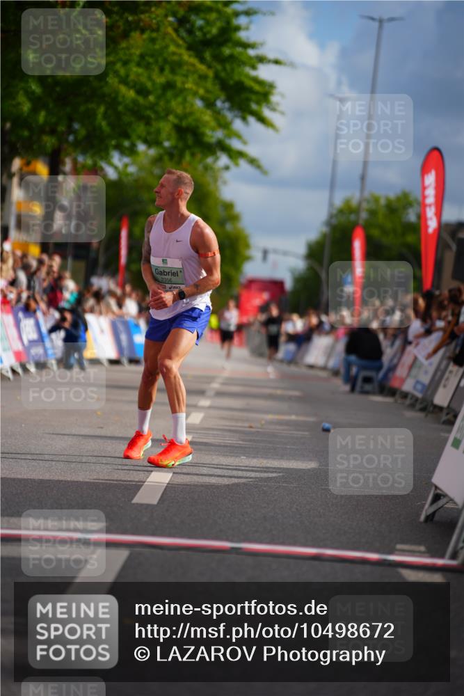 20.09.2026 - PSD Bank Halbmarathon LAZAROV Photography http://msf.ph/oto/10498672 20.09.2026 11:22:43 Ziel 2356 meine-sportfotos.de