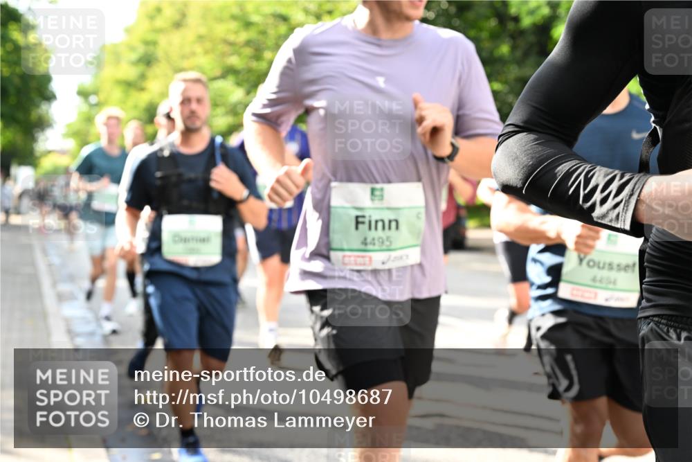20.09.2026 - PSD Bank Halbmarathon Dr. Thomas Lammeyer http://msf.ph/oto/10498687 20.09.2026 10:49:23 Laufen 4495, 4494 meine-sportfotos.de