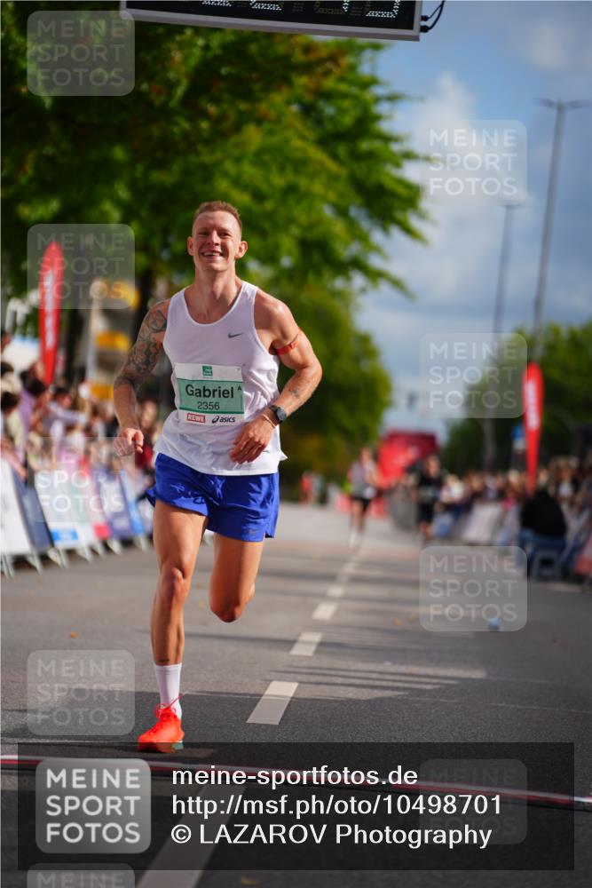 20.09.2026 - PSD Bank Halbmarathon LAZAROV Photography http://msf.ph/oto/10498701 20.09.2026 11:22:45 Ziel 2356 meine-sportfotos.de