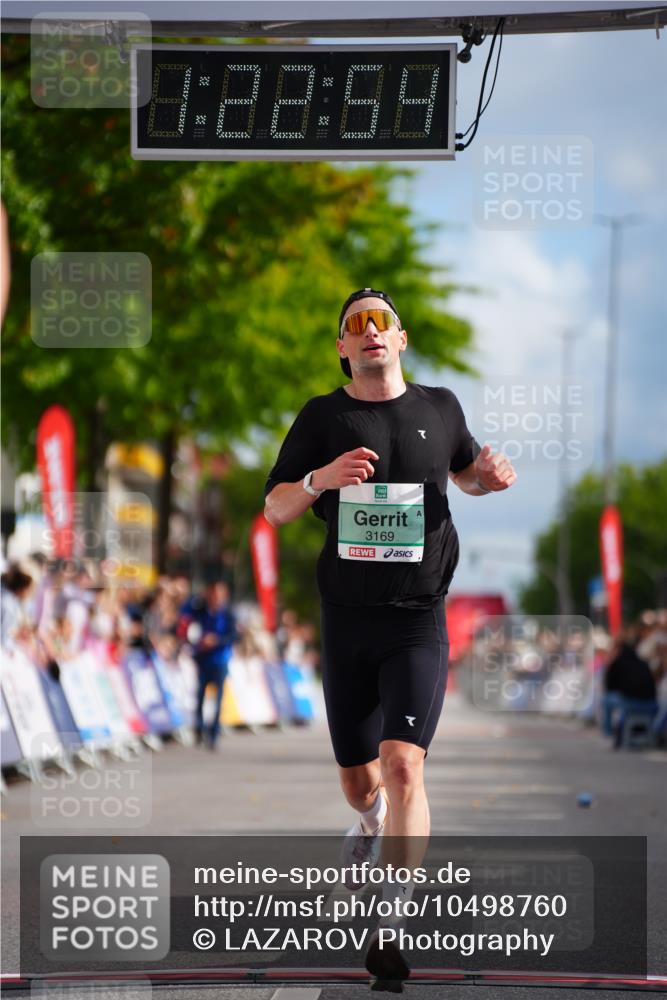 20.09.2026 - PSD Bank Halbmarathon LAZAROV Photography http://msf.ph/oto/10498760 20.09.2026 11:22:54 Ziel 3169, 3992 meine-sportfotos.de