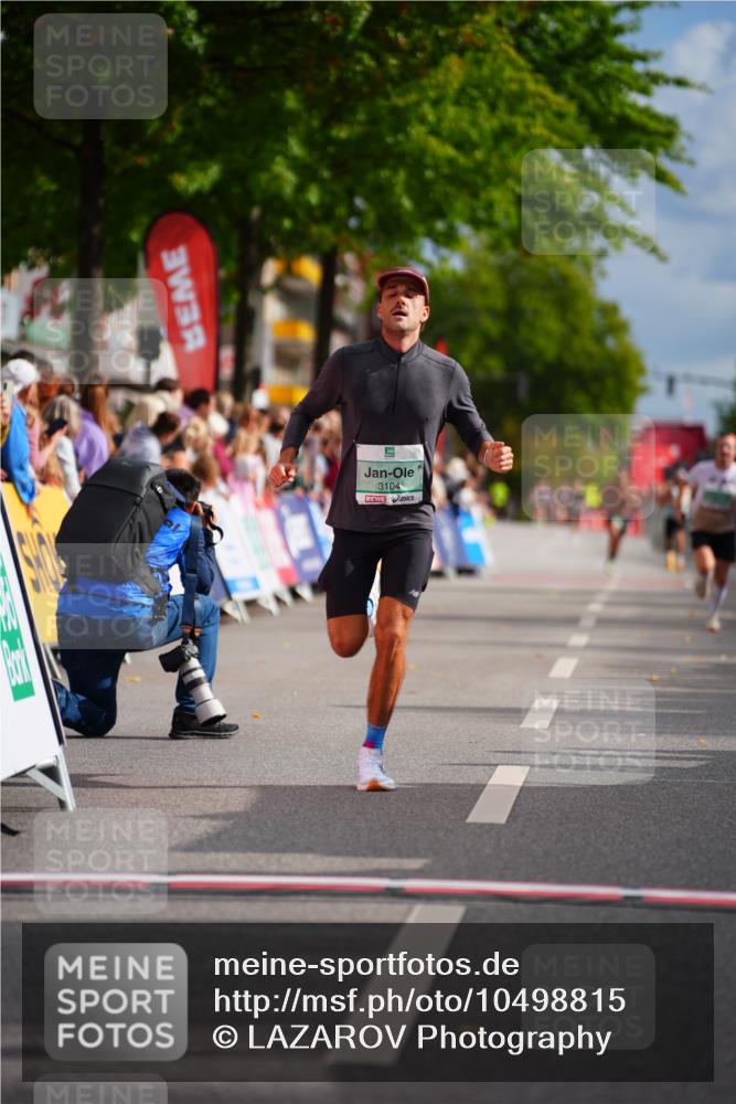 20.09.2026 - PSD Bank Halbmarathon LAZAROV Photography http://msf.ph/oto/10498815 20.09.2026 11:23:26 Ziel 1985, 3104, 3406 meine-sportfotos.de