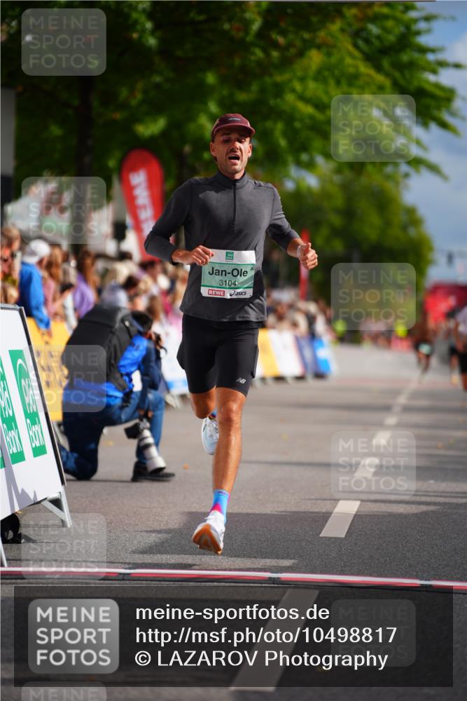 20.09.2026 - PSD Bank Halbmarathon LAZAROV Photography http://msf.ph/oto/10498817 20.09.2026 11:23:26 Ziel 1985, 3104, 3406 meine-sportfotos.de