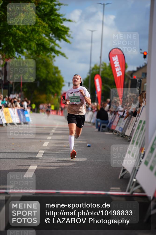 20.09.2026 - PSD Bank Halbmarathon LAZAROV Photography http://msf.ph/oto/10498833 20.09.2026 11:23:29 Ziel 1985, 3104, 3625 meine-sportfotos.de