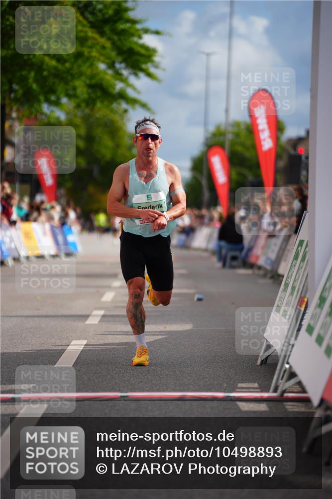 20.09.2026 - PSD Bank Halbmarathon LAZAROV Photography http://msf.ph/oto/10498893 20.09.2026 11:23:39 Ziel 3625, 4268 meine-sportfotos.de