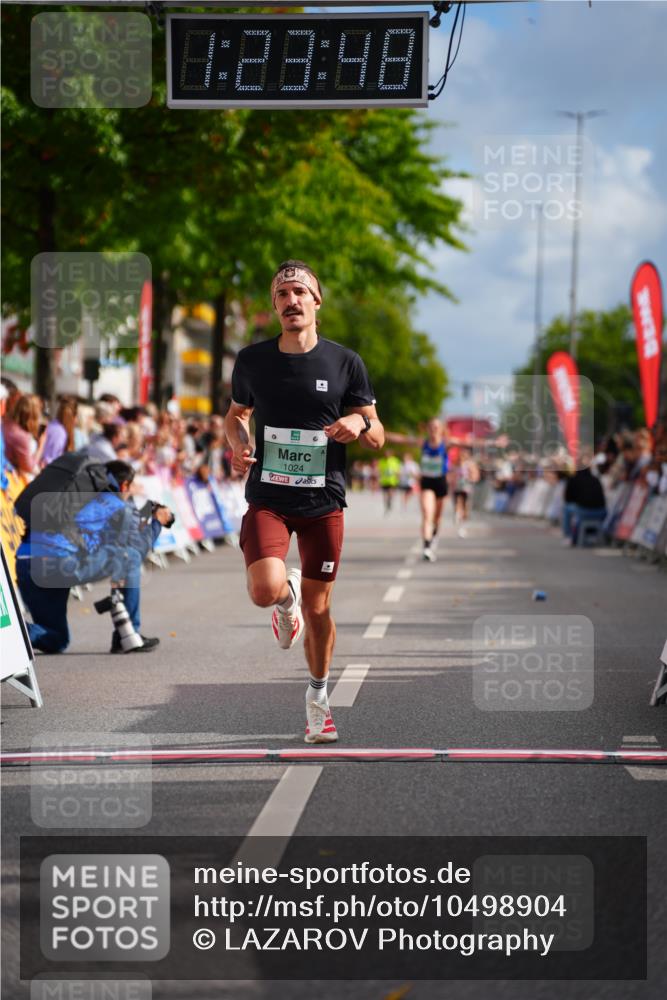 20.09.2026 - PSD Bank Halbmarathon LAZAROV Photography http://msf.ph/oto/10498904 20.09.2026 11:23:48 Ziel 1842 meine-sportfotos.de