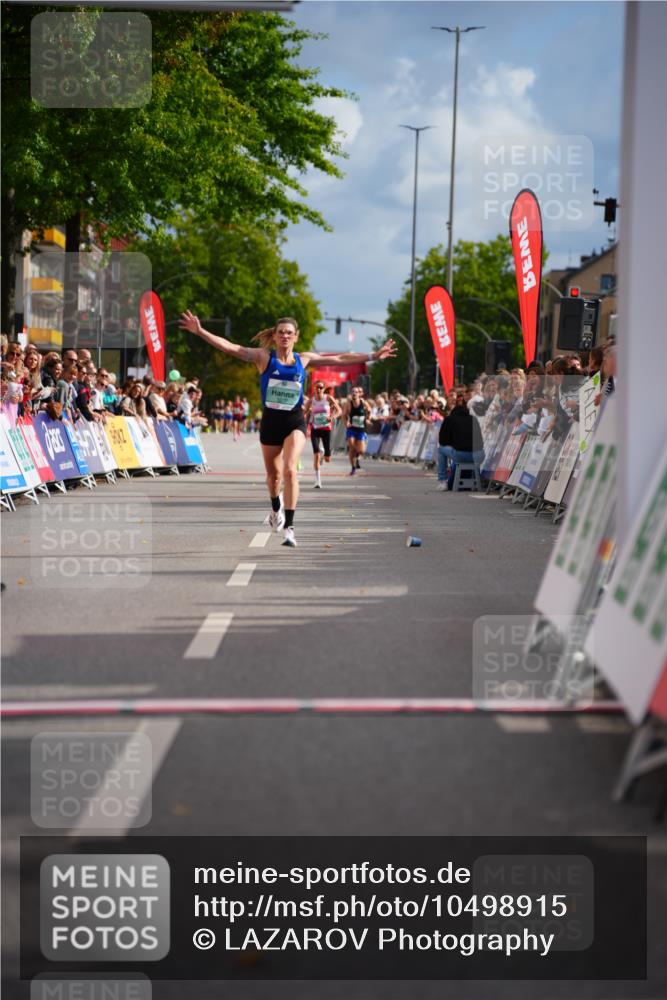 20.09.2026 - PSD Bank Halbmarathon LAZAROV Photography http://msf.ph/oto/10498915 20.09.2026 11:23:50 Ziel 1842, 3377 meine-sportfotos.de