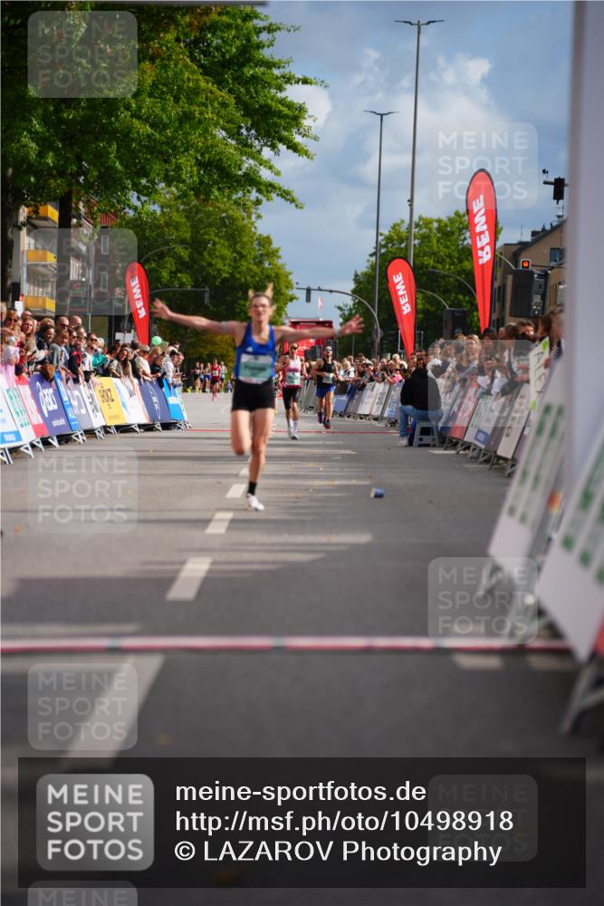 20.09.2026 - PSD Bank Halbmarathon LAZAROV Photography http://msf.ph/oto/10498918 20.09.2026 11:23:50 Ziel 1842, 3377 meine-sportfotos.de