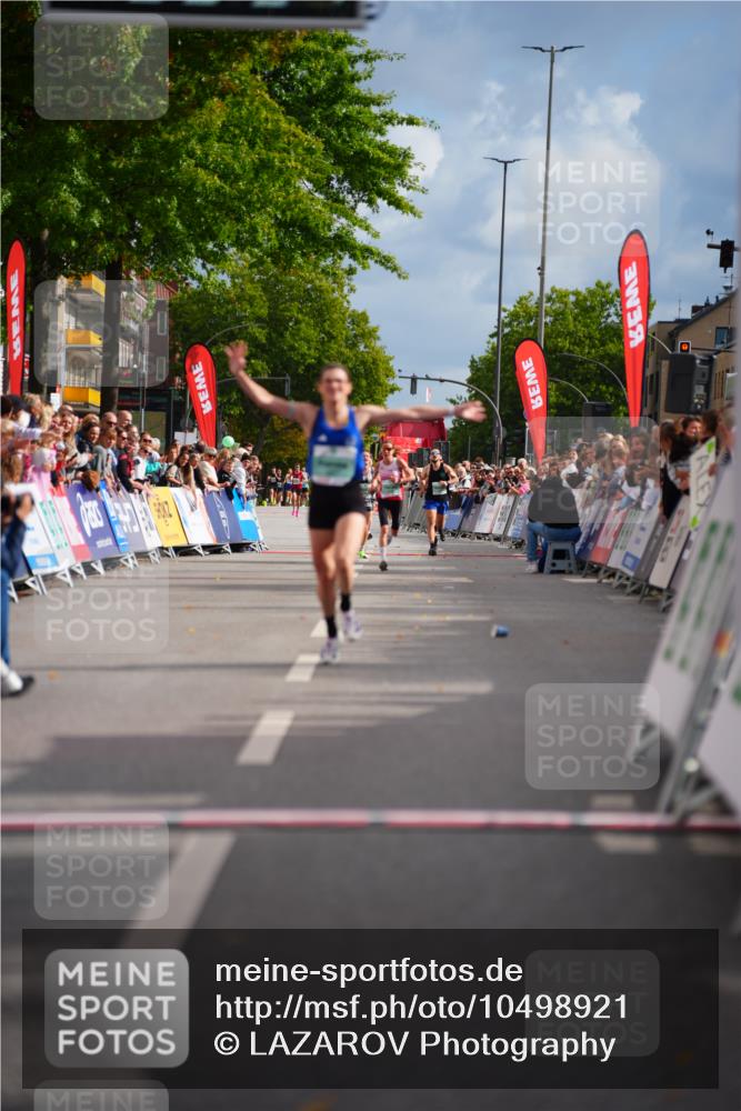 20.09.2026 - PSD Bank Halbmarathon LAZAROV Photography http://msf.ph/oto/10498921 20.09.2026 11:23:51 Ziel 1842, 3377 meine-sportfotos.de