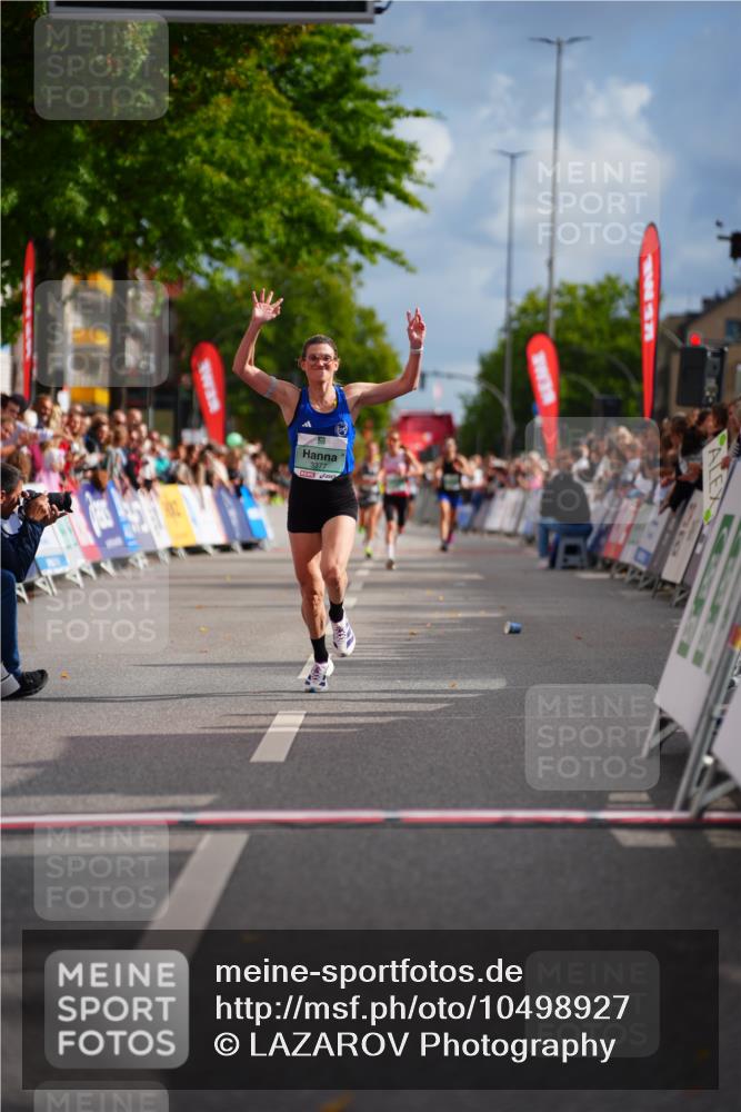 20.09.2026 - PSD Bank Halbmarathon LAZAROV Photography http://msf.ph/oto/10498927 20.09.2026 11:23:51 Ziel 1842, 3377 meine-sportfotos.de