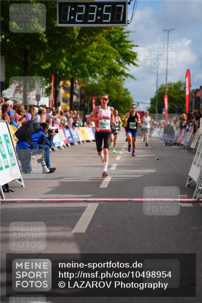 20.09.2026 - PSD Bank Halbmarathon LAZAROV Photography http://msf.ph/oto/10498954 20.09.2026 11:23:57 Ziel 1024, 3377, 4146, 4227 meine-sportfotos.de