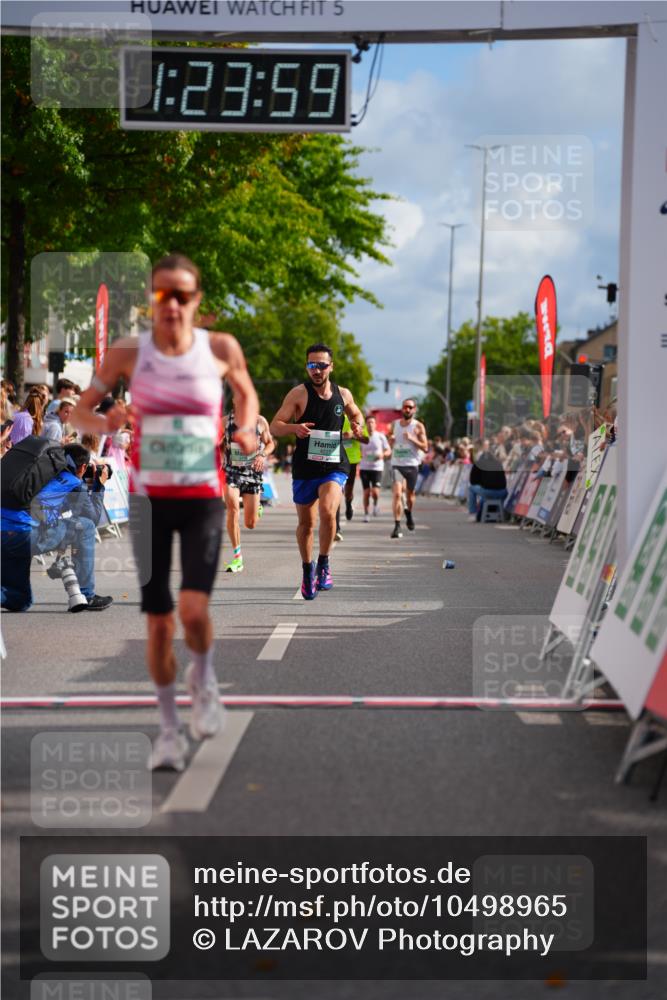 20.09.2026 - PSD Bank Halbmarathon LAZAROV Photography http://msf.ph/oto/10498965 20.09.2026 11:23:59 Ziel 1024, 2776, 3377, 4105, 4146, 4227 meine-sportfotos.de