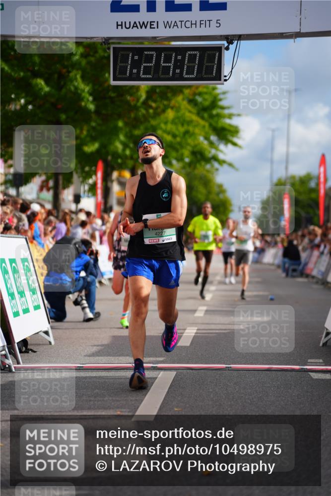 20.09.2026 - PSD Bank Halbmarathon LAZAROV Photography http://msf.ph/oto/10498975 20.09.2026 11:24:00 Ziel 1024, 2776, 3377, 4105, 4146, 4227, 4558 meine-sportfotos.de