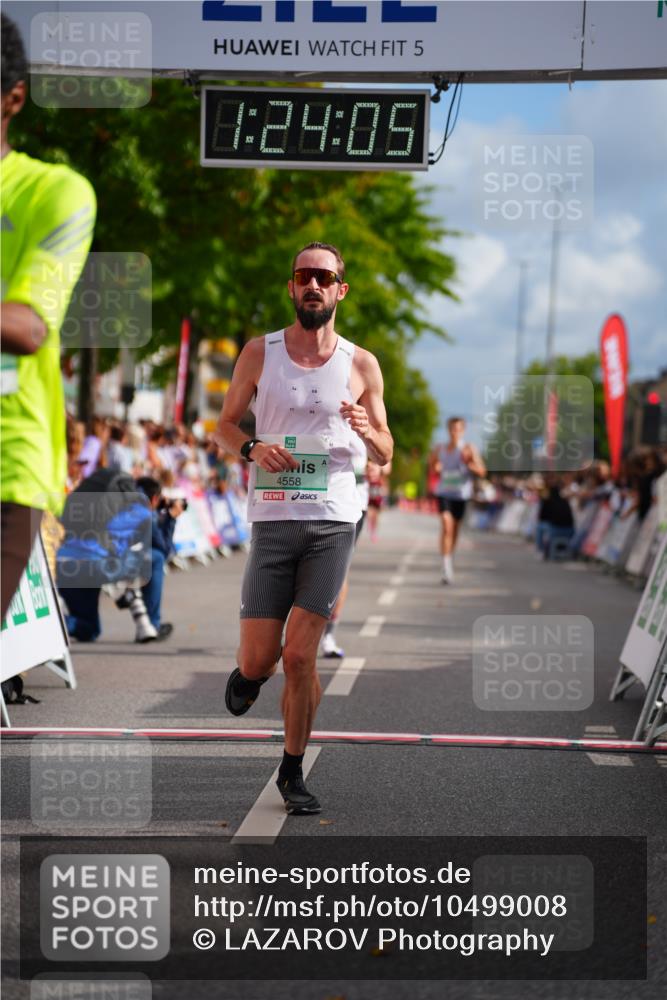 20.09.2026 - PSD Bank Halbmarathon LAZAROV Photography http://msf.ph/oto/10499008 20.09.2026 11:24:05 Ziel 1024, 2776, 2779, 4105, 4146, 4227, 4558 meine-sportfotos.de