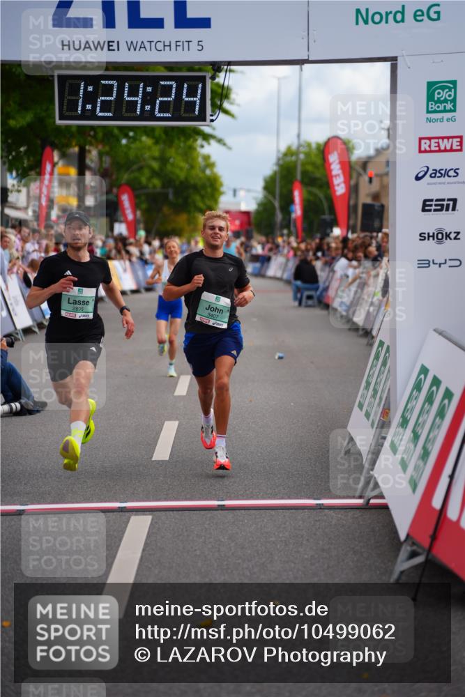 20.09.2026 - PSD Bank Halbmarathon LAZAROV Photography http://msf.ph/oto/10499062 20.09.2026 11:24:24 Ziel 2125, 2895, 3407, 4176 meine-sportfotos.de