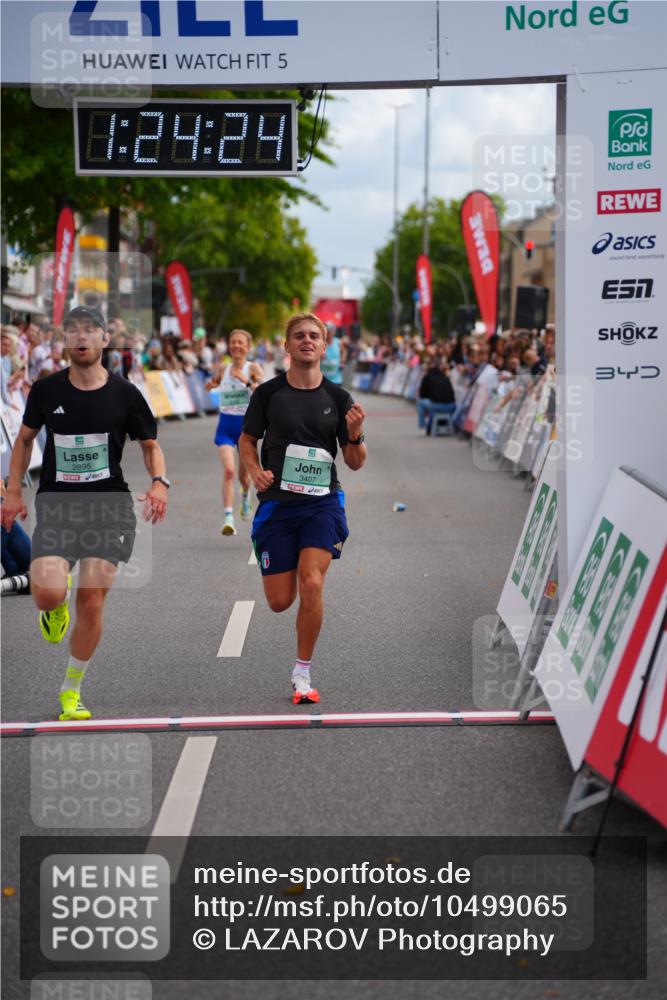 20.09.2026 - PSD Bank Halbmarathon LAZAROV Photography http://msf.ph/oto/10499065 20.09.2026 11:24:24 Ziel 2125, 2895, 3407, 4176 meine-sportfotos.de