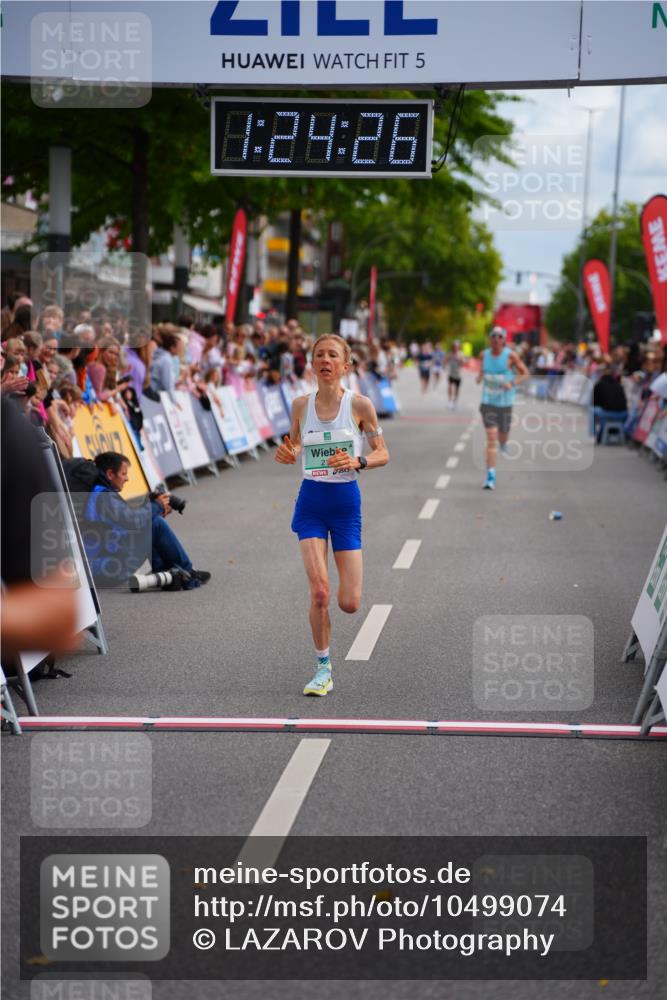 20.09.2026 - PSD Bank Halbmarathon LAZAROV Photography http://msf.ph/oto/10499074 20.09.2026 11:24:26 Ziel 2125, 2895, 3407 meine-sportfotos.de