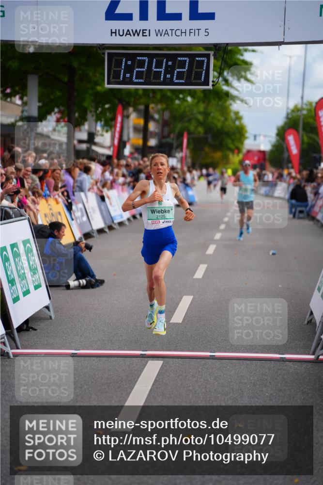 20.09.2026 - PSD Bank Halbmarathon LAZAROV Photography http://msf.ph/oto/10499077 20.09.2026 11:24:26 Ziel 2125, 2895, 3407 meine-sportfotos.de