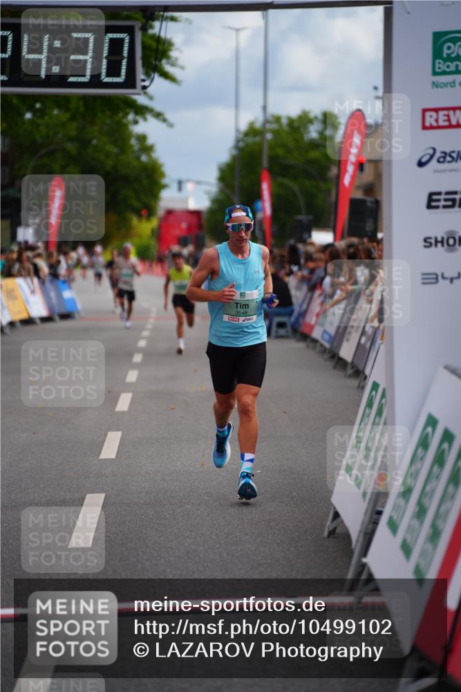 20.09.2026 - PSD Bank Halbmarathon LAZAROV Photography http://msf.ph/oto/10499102 20.09.2026 11:24:30 Ziel 2125, 2895, 3407, 3548 meine-sportfotos.de