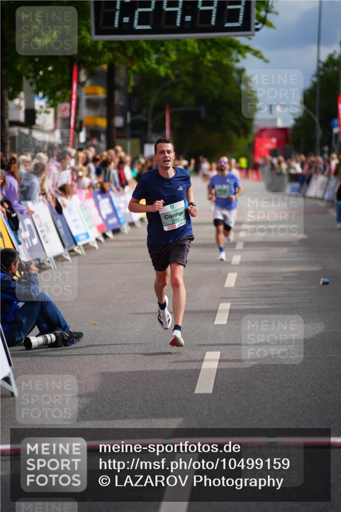 20.09.2026 - PSD Bank Halbmarathon LAZAROV Photography http://msf.ph/oto/10499159 20.09.2026 11:24:42 Ziel 1636, 2766, 4463 meine-sportfotos.de