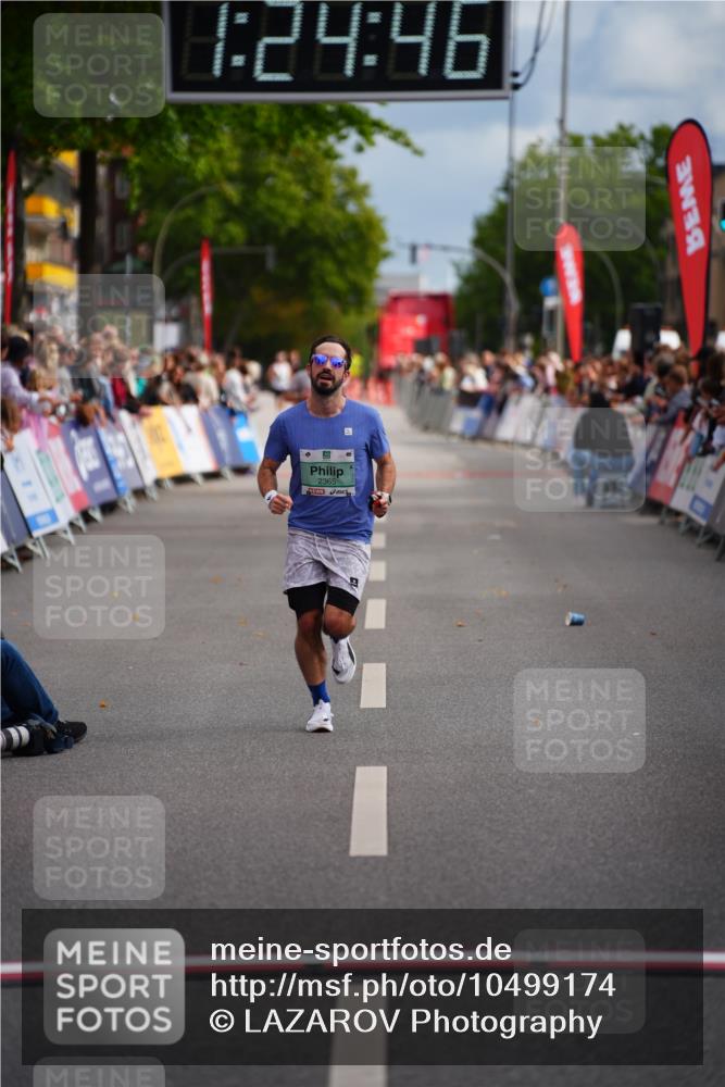 20.09.2026 - PSD Bank Halbmarathon LAZAROV Photography http://msf.ph/oto/10499174 20.09.2026 11:24:46 Ziel 1636, 2365, 2766 meine-sportfotos.de