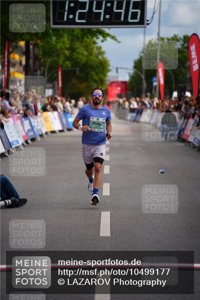 20.09.2026 - PSD Bank Halbmarathon LAZAROV Photography http://msf.ph/oto/10499177 20.09.2026 11:24:46 Ziel 1636, 2365, 2766 meine-sportfotos.de