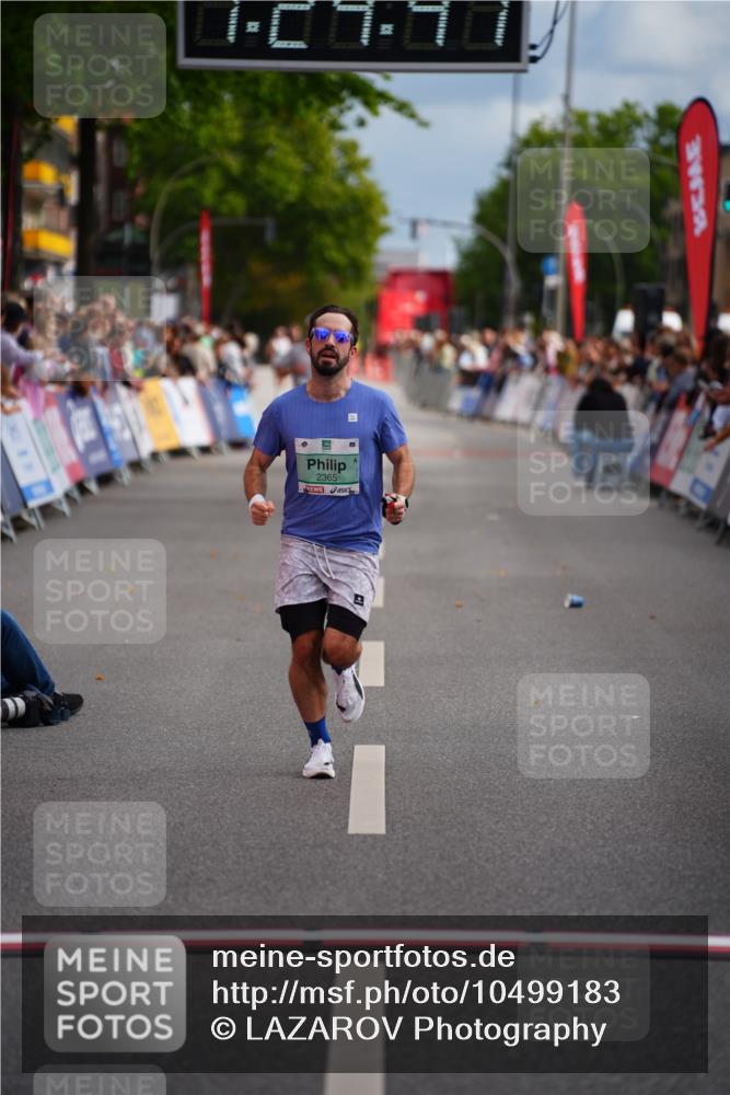 20.09.2026 - PSD Bank Halbmarathon LAZAROV Photography http://msf.ph/oto/10499183 20.09.2026 11:24:46 Ziel 1636, 2365, 2766 meine-sportfotos.de