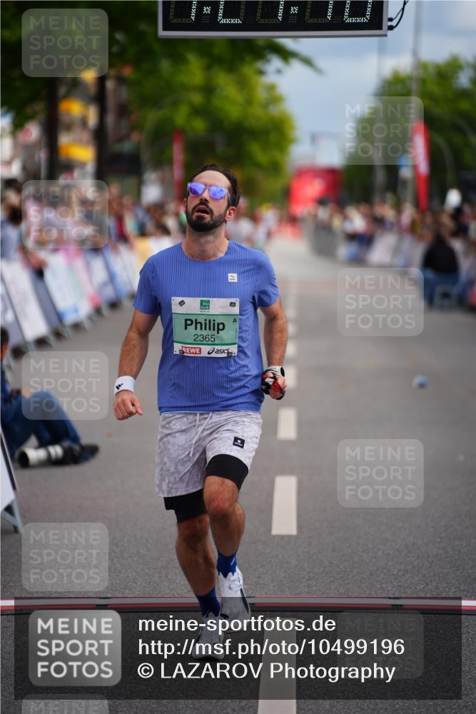 20.09.2026 - PSD Bank Halbmarathon LAZAROV Photography http://msf.ph/oto/10499196 20.09.2026 11:24:47 Ziel 1636, 2365, 2766 meine-sportfotos.de