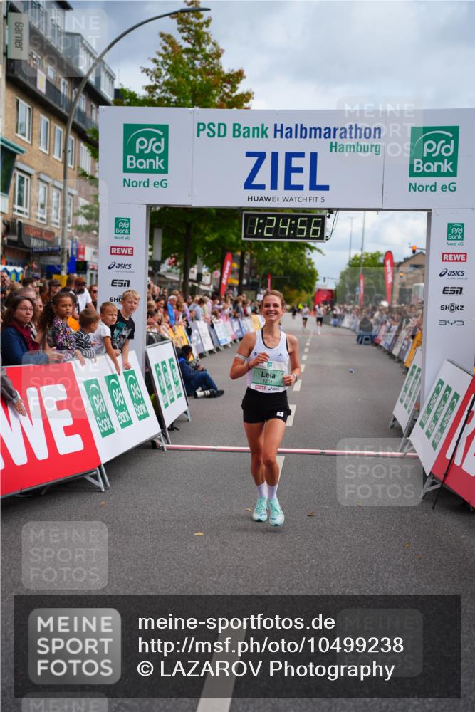 20.09.2026 - PSD Bank Halbmarathon LAZAROV Photography http://msf.ph/oto/10499238 20.09.2026 11:24:56 Ziel 1780, 1801 meine-sportfotos.de