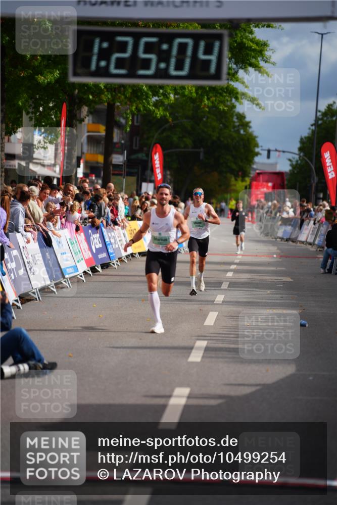 20.09.2026 - PSD Bank Halbmarathon LAZAROV Photography http://msf.ph/oto/10499254 20.09.2026 11:25:04 Ziel 3087 meine-sportfotos.de
