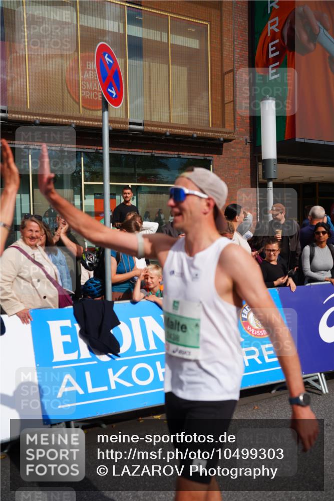 20.09.2026 - PSD Bank Halbmarathon LAZAROV Photography http://msf.ph/oto/10499303 20.09.2026 11:25:14 Ziel 2438, 3087, 4765 meine-sportfotos.de
